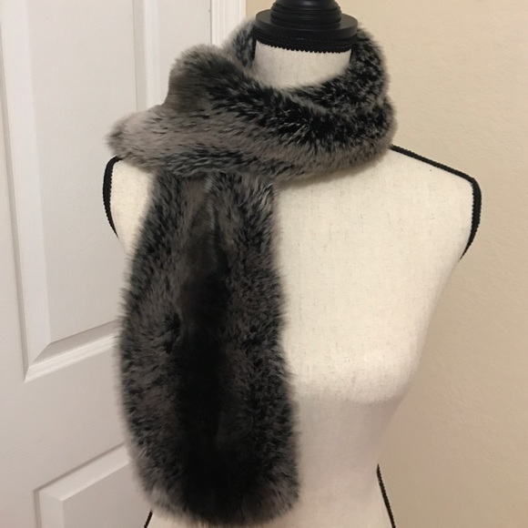 Women's scarf - Picture 2 of 4