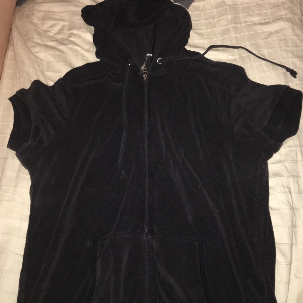 Short sleeve hooded zip up