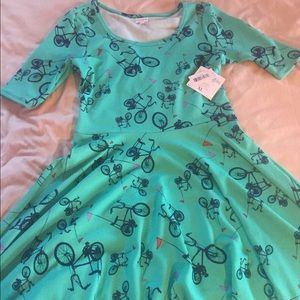 NWT Lularoe Nicole dress XL 🦄