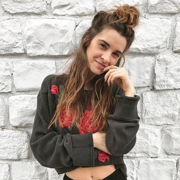 LF Tops - LF Furst of a Kind light gray cropped rose thermal