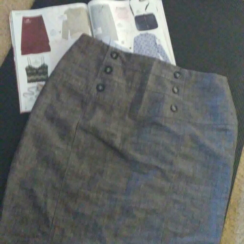 Gray skirt