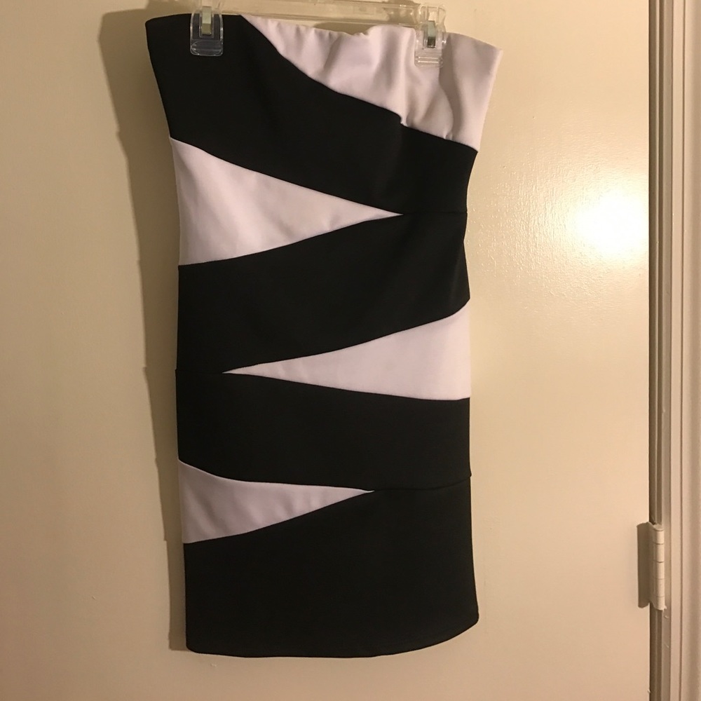 Black and white bandage dress