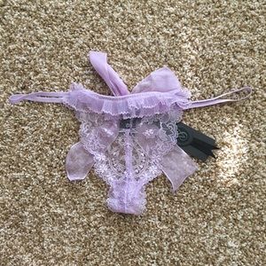 NWT S VS Designer Collection ruffle panty