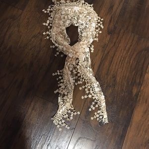 Cream lace scarf