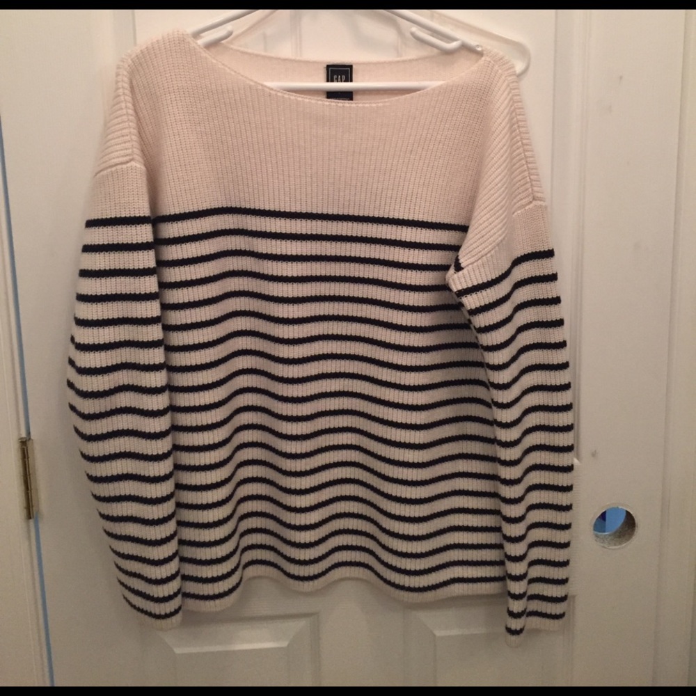 Gap Sweater
