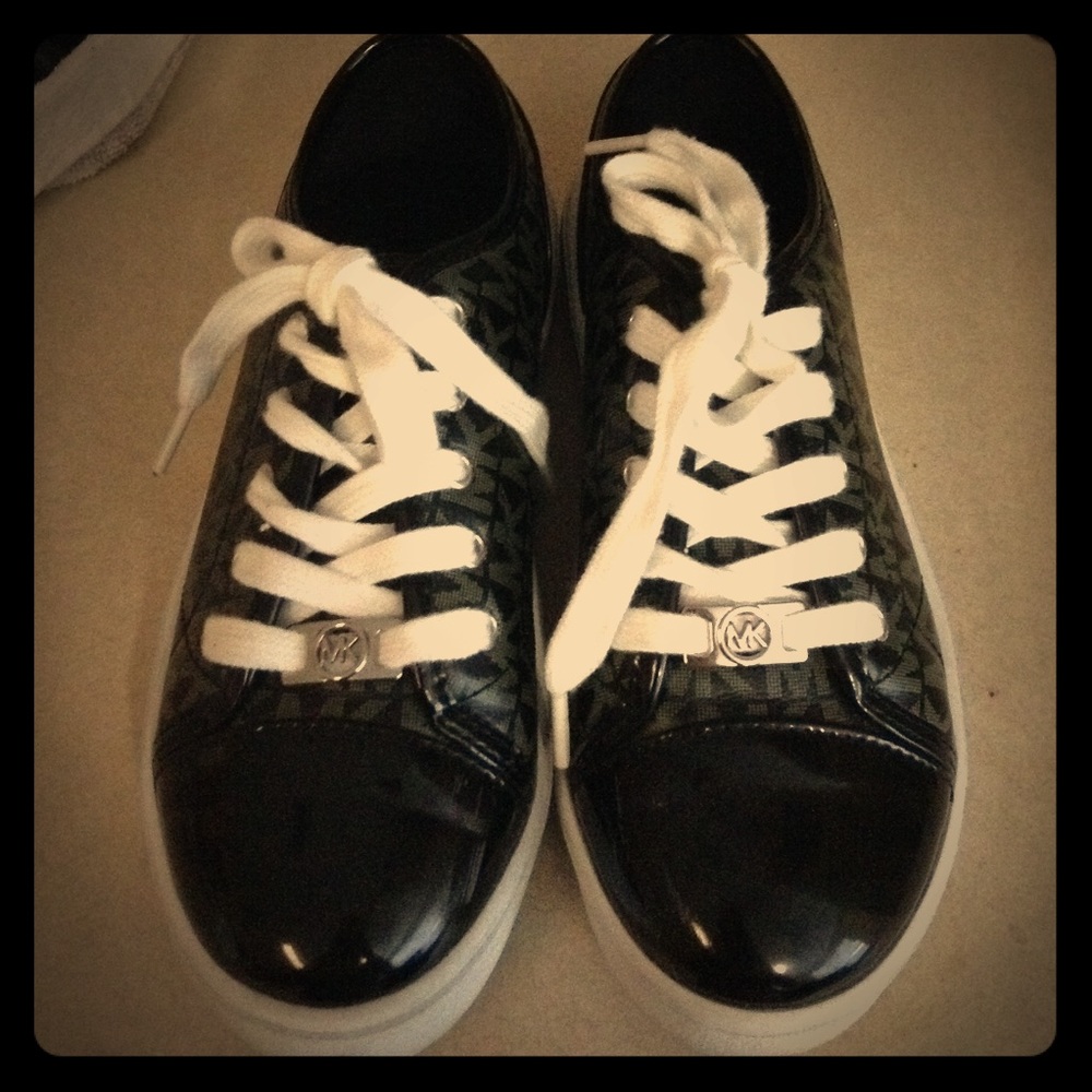 Michael Kors girl shoes