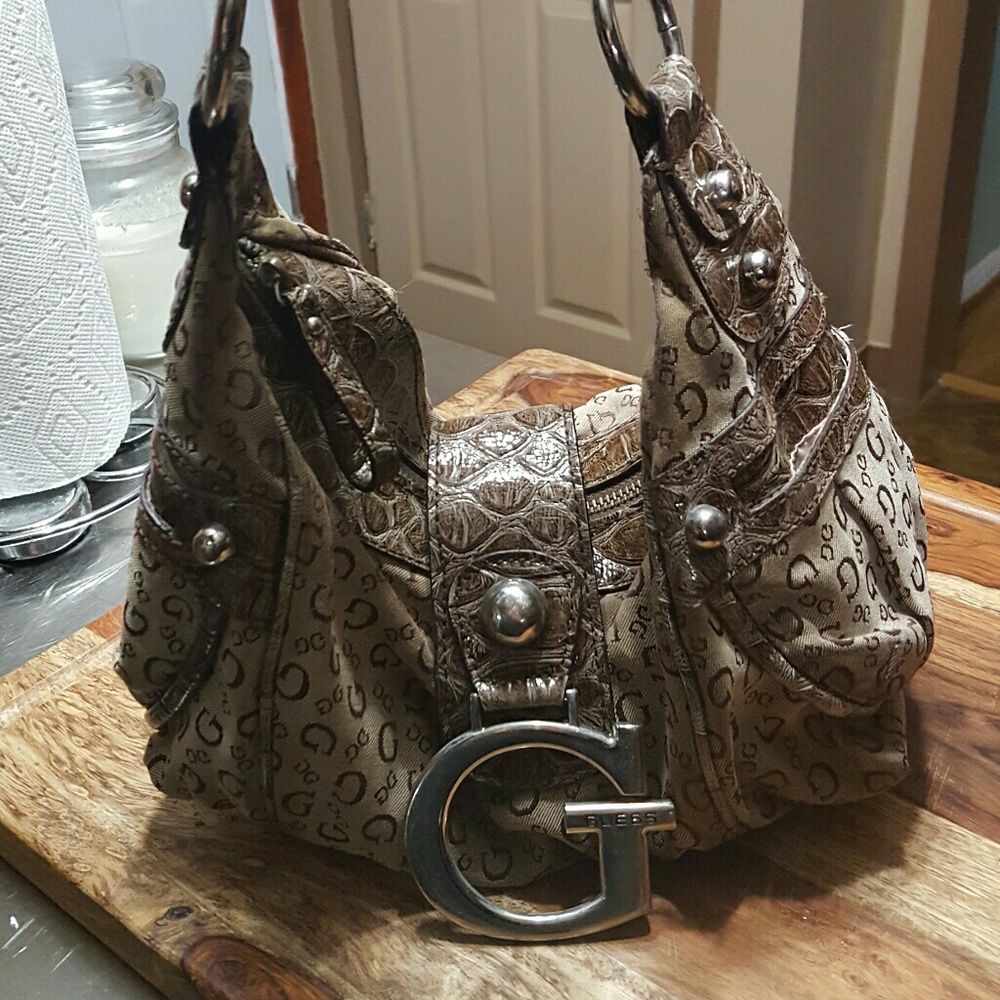 Vintage Guess Purse 🚫Donated🚫
