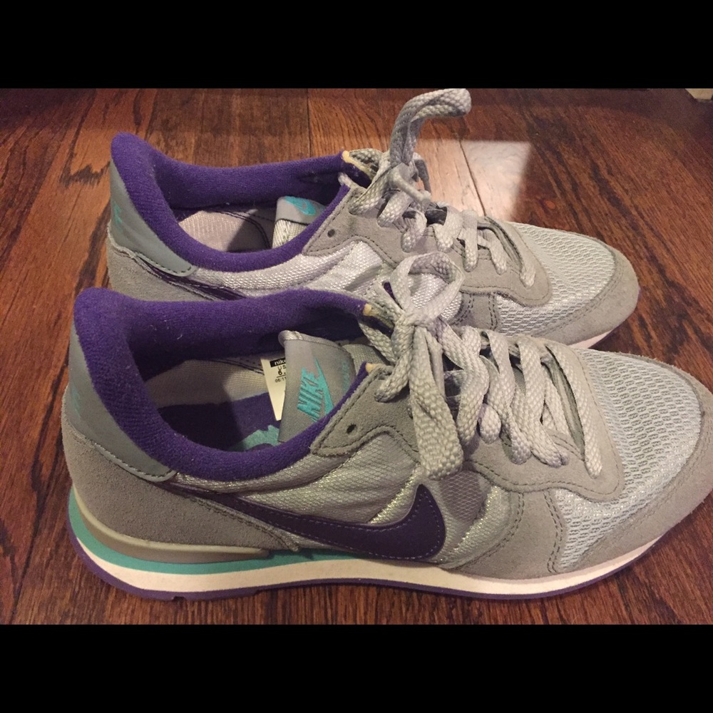 Nike Internationalist