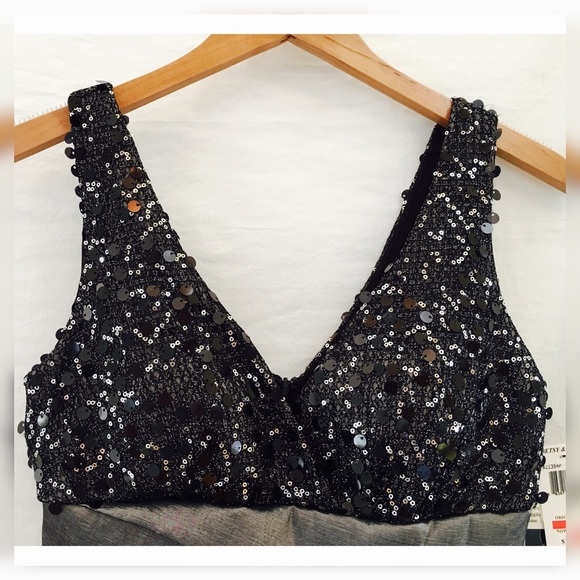 🎉SALE🎉Betsy Adam Dress!! 💋 - Picture 3 of 4