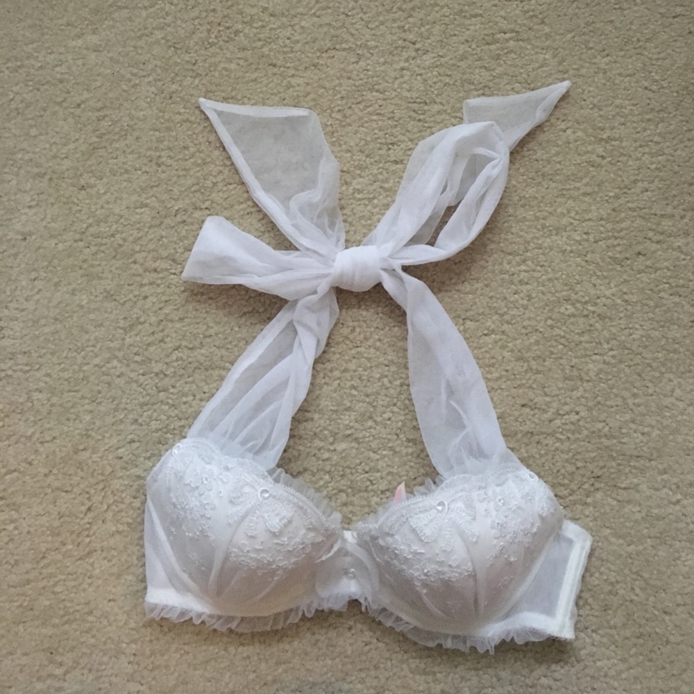 White lingerie bra