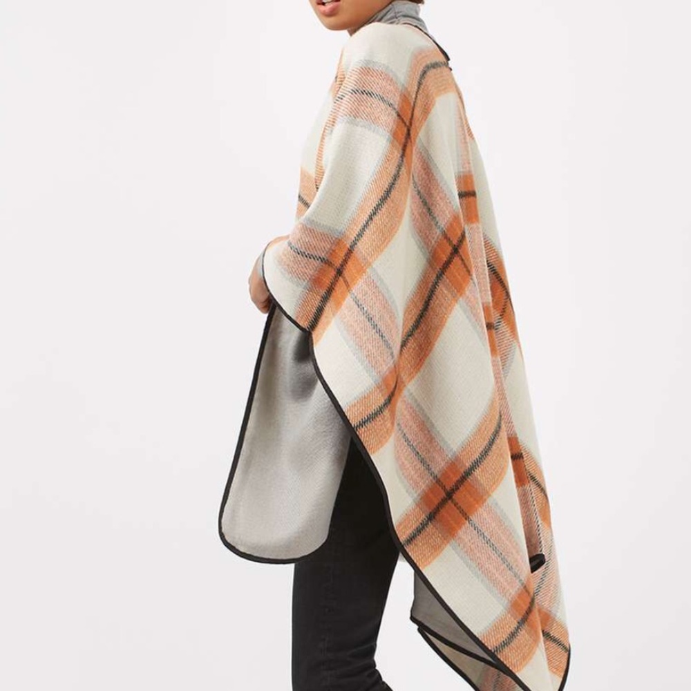 🎉CLOSING CLOSET🎉TOPSHOP BRAND NEW CAPE