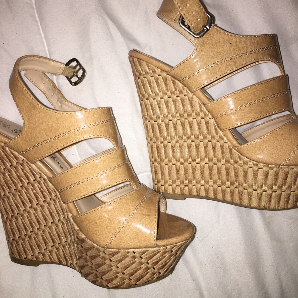 5.5 size Wedges