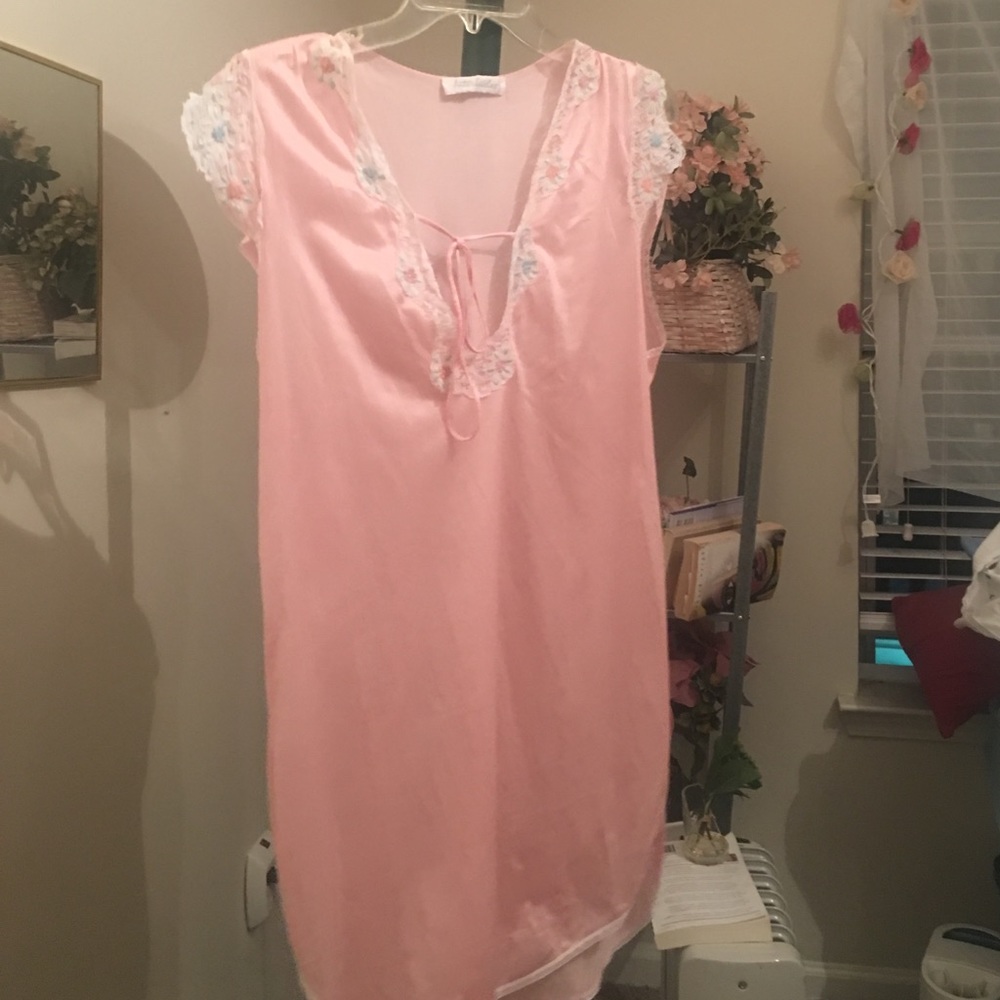 VINTAGE INTERLUDE NIGHTGOWN