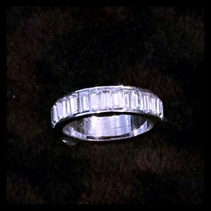 Henri Bendel Harry Narrow Band Ring