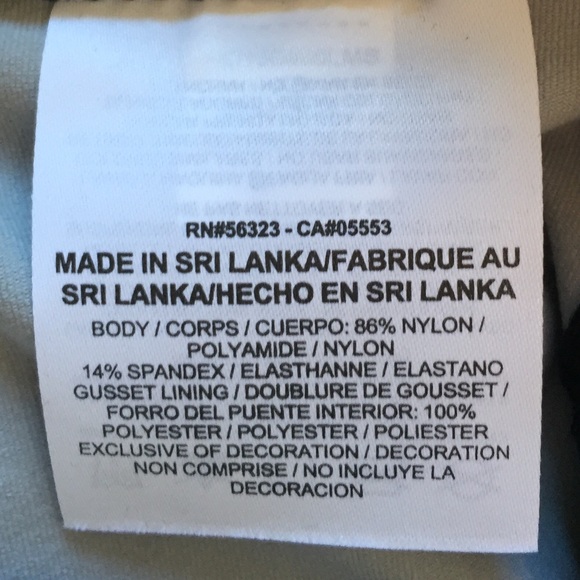 NWT Nike Legendary Checker Tight Fit Leggings XS - Picture 8 of 8