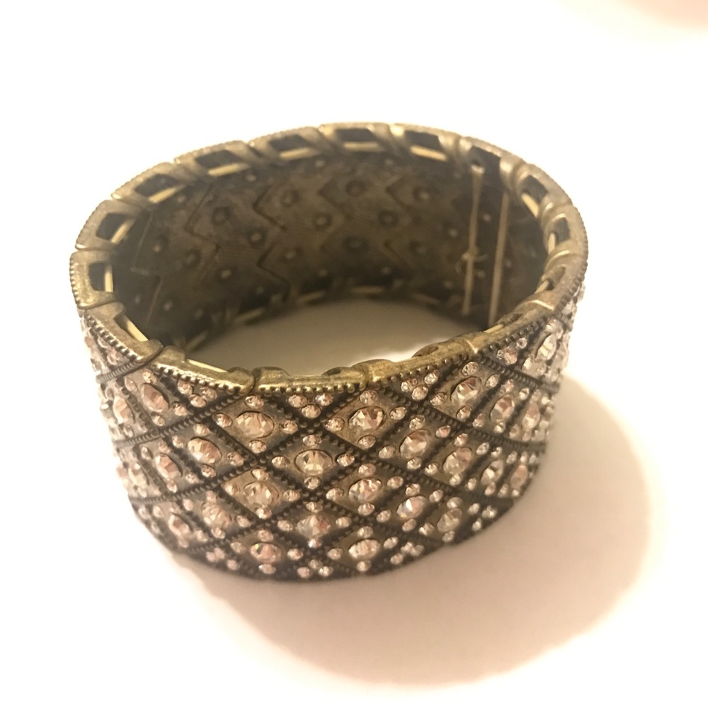 Gold & Diamond stretch Bangle.