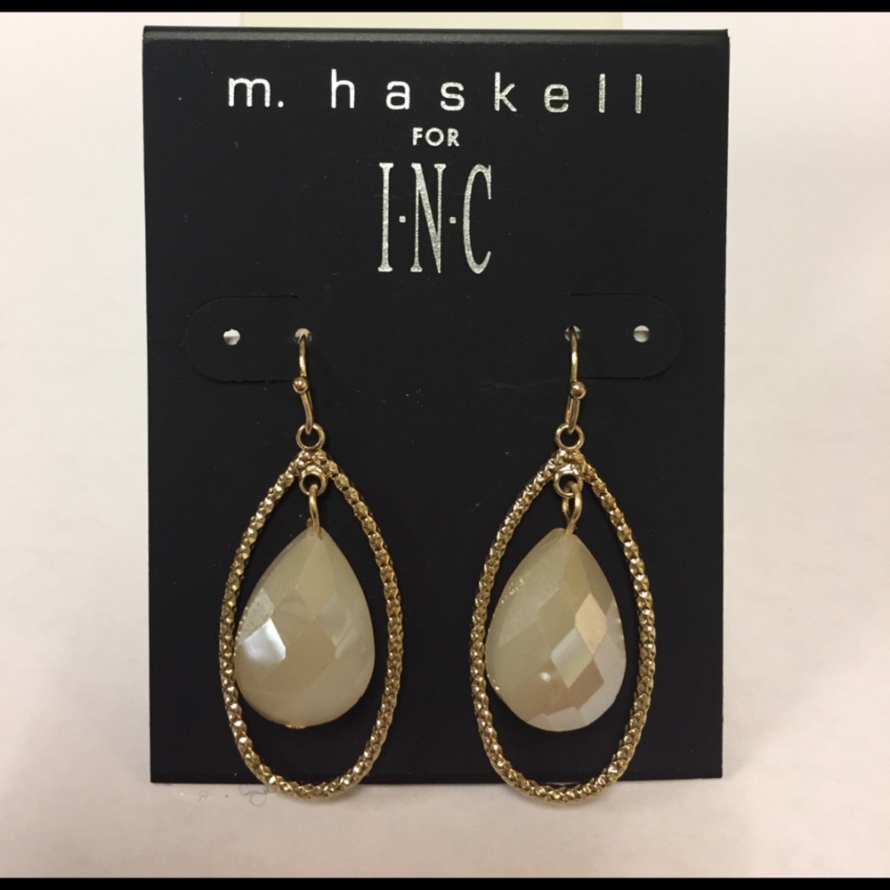 Fashion gold with beige stone teardrop earrings