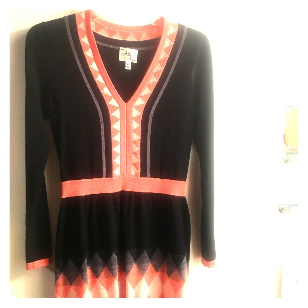 Classic with a twist Milly Knee length dress!