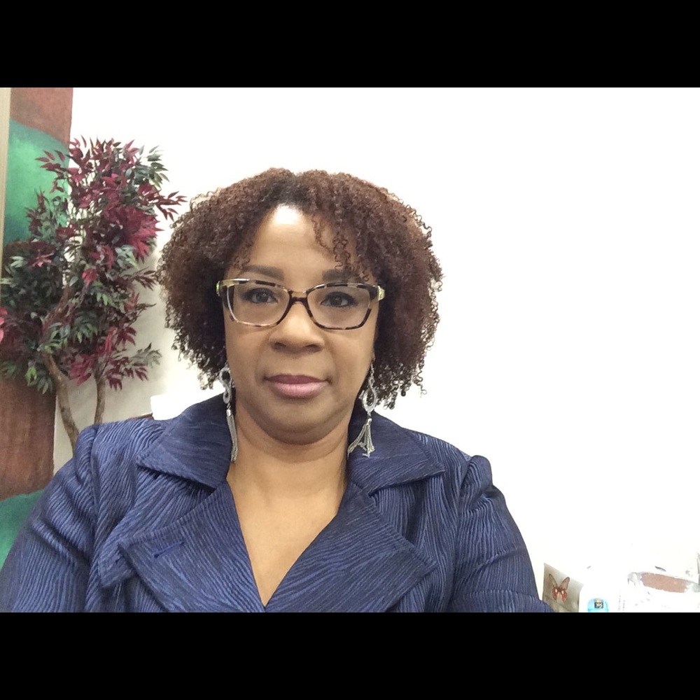 Meet your Posher, Ywanda