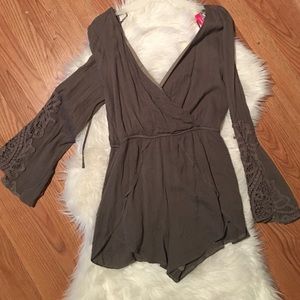 NWT olive romper with bell embroidered sleeves