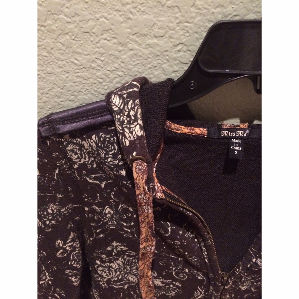 Miss Me Jacket - Picture 3 of 4