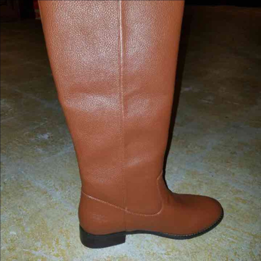 Wide calf ridding boots