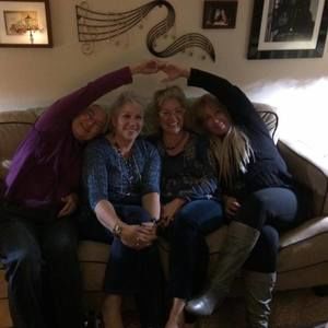 Meet your Posher, Sharon