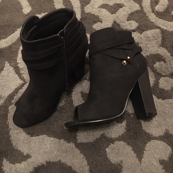 JustFab Shoes - Black JustFab peep toe booties