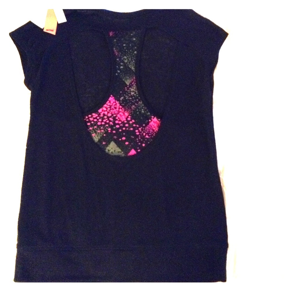 💖 Cute Black Workout/Yoga Top ✨ NWT ✨