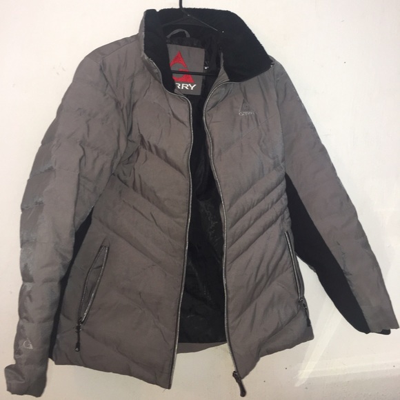 SOLD Women's Gerry coat - Picture 2 of 3