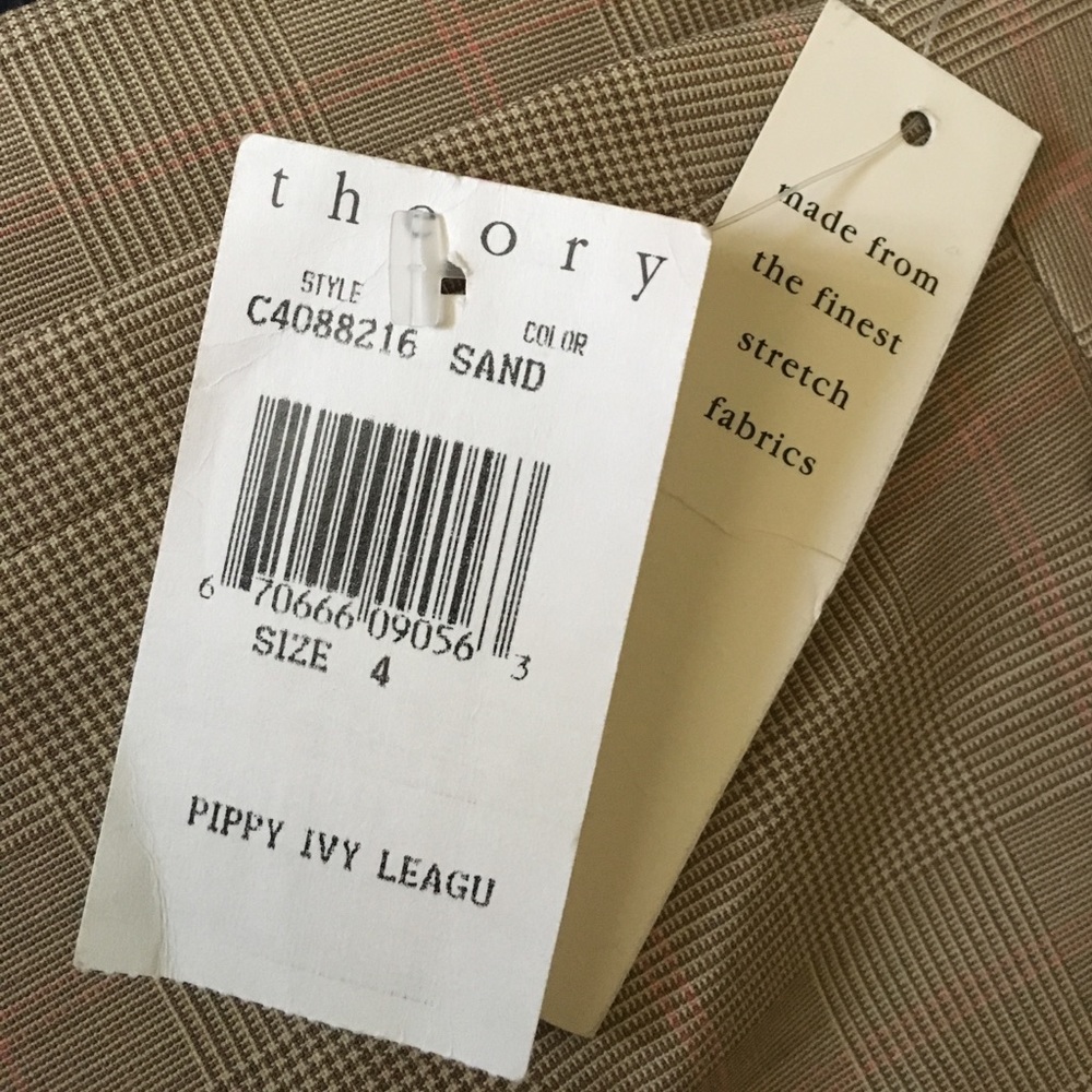 ⭐️SOLD⭐️THEORY SAND WOOL  SLIM CROP PANT SIZE 4 - Picture 4 of 5