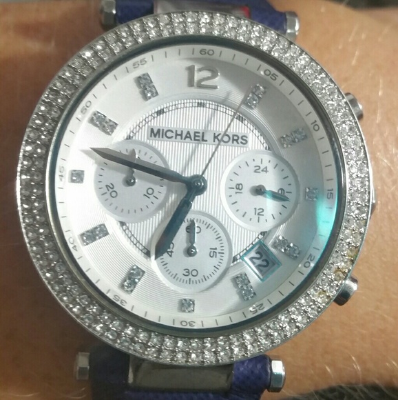 Michael Kors Blue Crystal Encircled Watch MK 2293 EUC - Picture 2 of 4