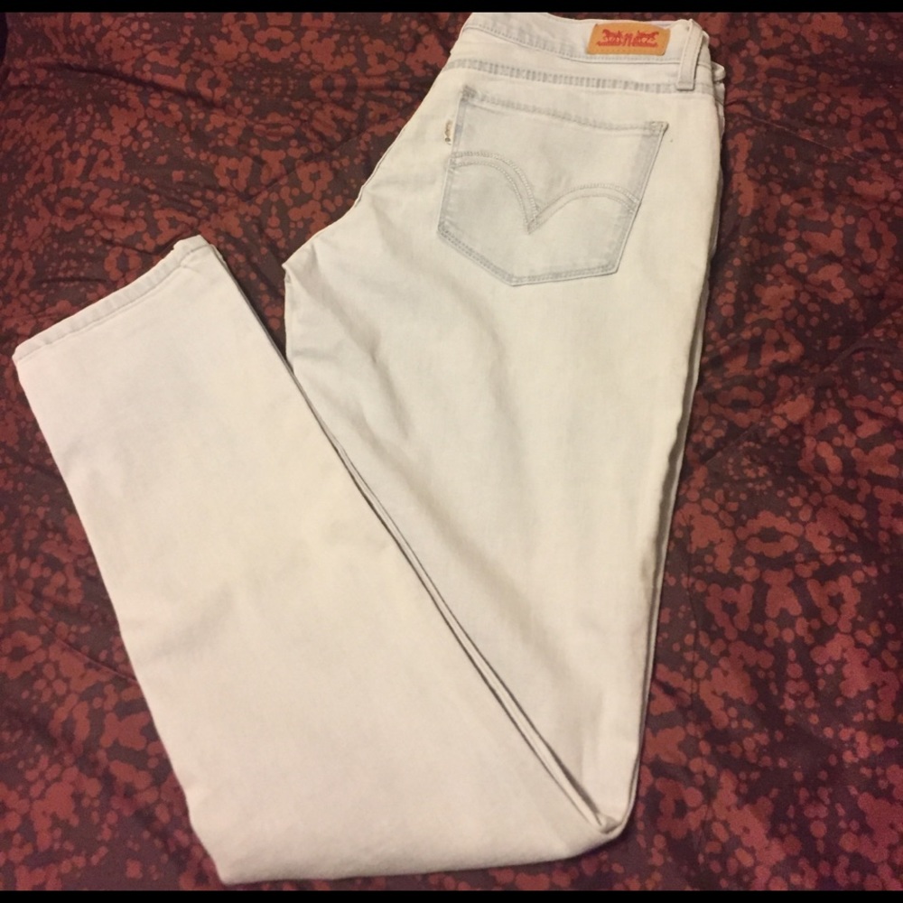 Levi jeans