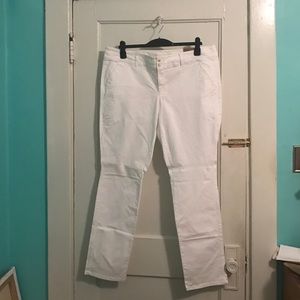 NWT White low rise AE skinny pants (sz 18 - LONG)