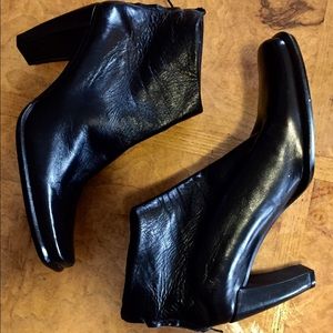 Enzo Angiolini black leather boots 3 inch heel