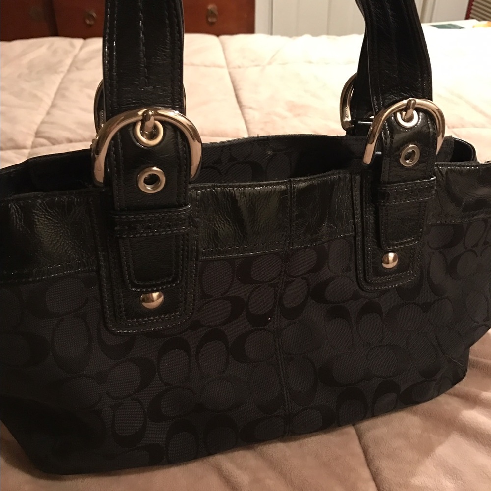 Hand bag