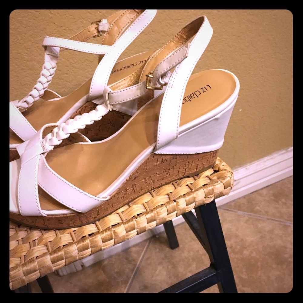 White wedges