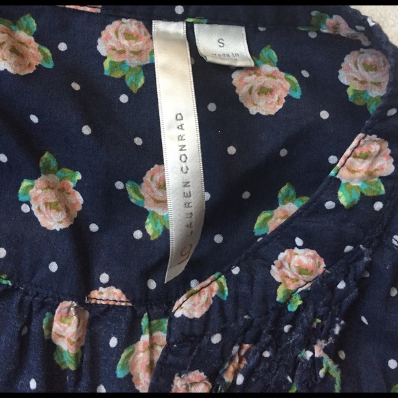 LC Lauren Conrad Tops - cute polka dotted floral shirt lauren conrad LC Lauren Conrad Tops - cute polka dotted floral shirt lauren conrad