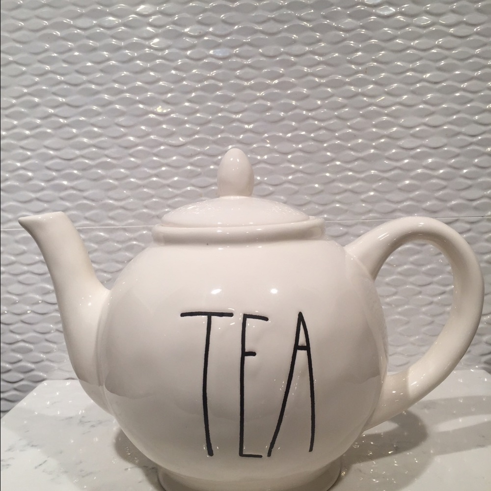 Rae Dunn 'TEA' tea pot
