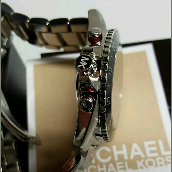(1 LEFT IN STOCK) Michael Kors Automatic Watch - Picture 4 of 4