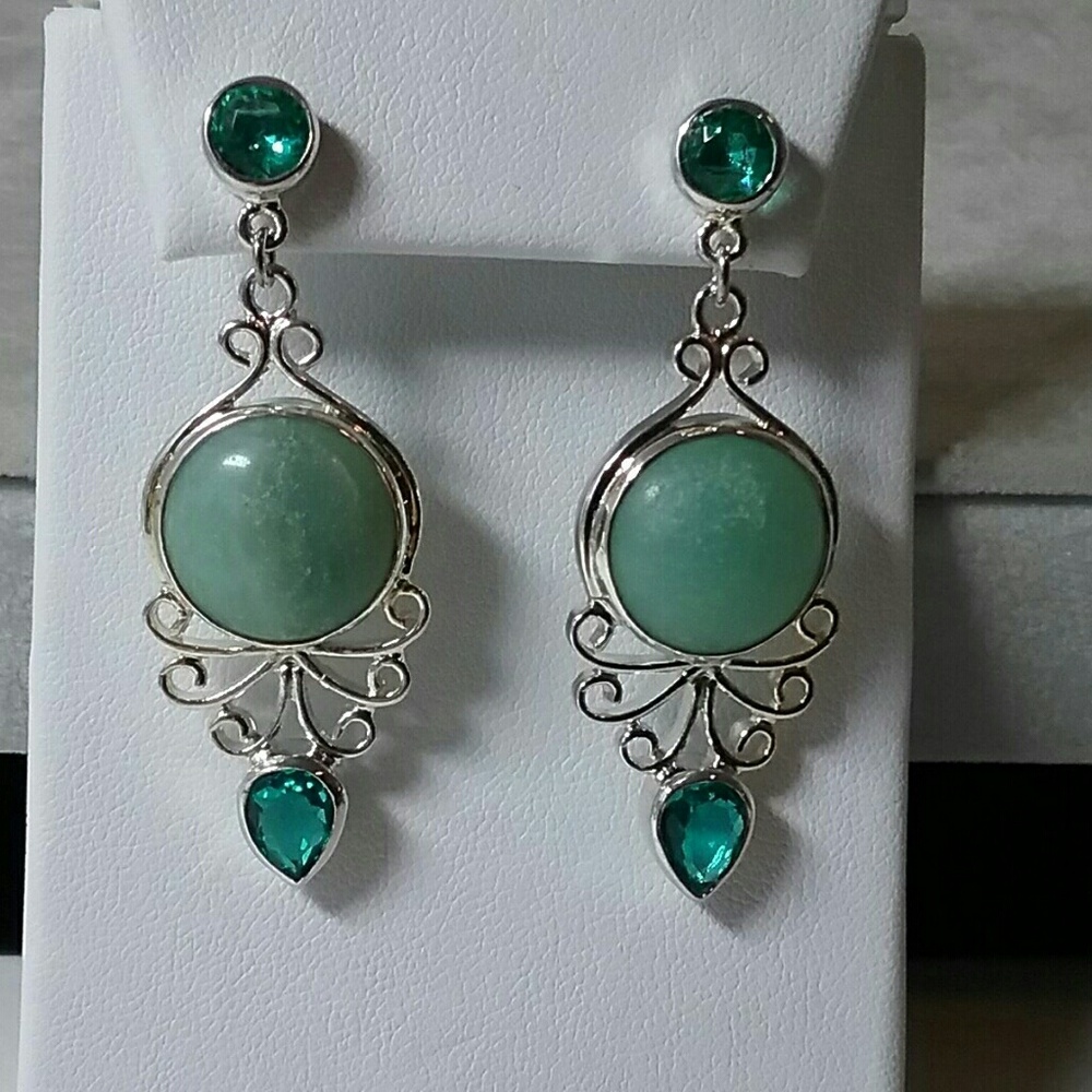 🎉🎉HP🎉SALE 💖   925 STERLING EARRINGS TEAL COLOR