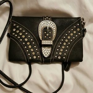 Rustic Couture Crossbody Wallet Style Bag Rustic Couture Crossbody Wallet Style Bag