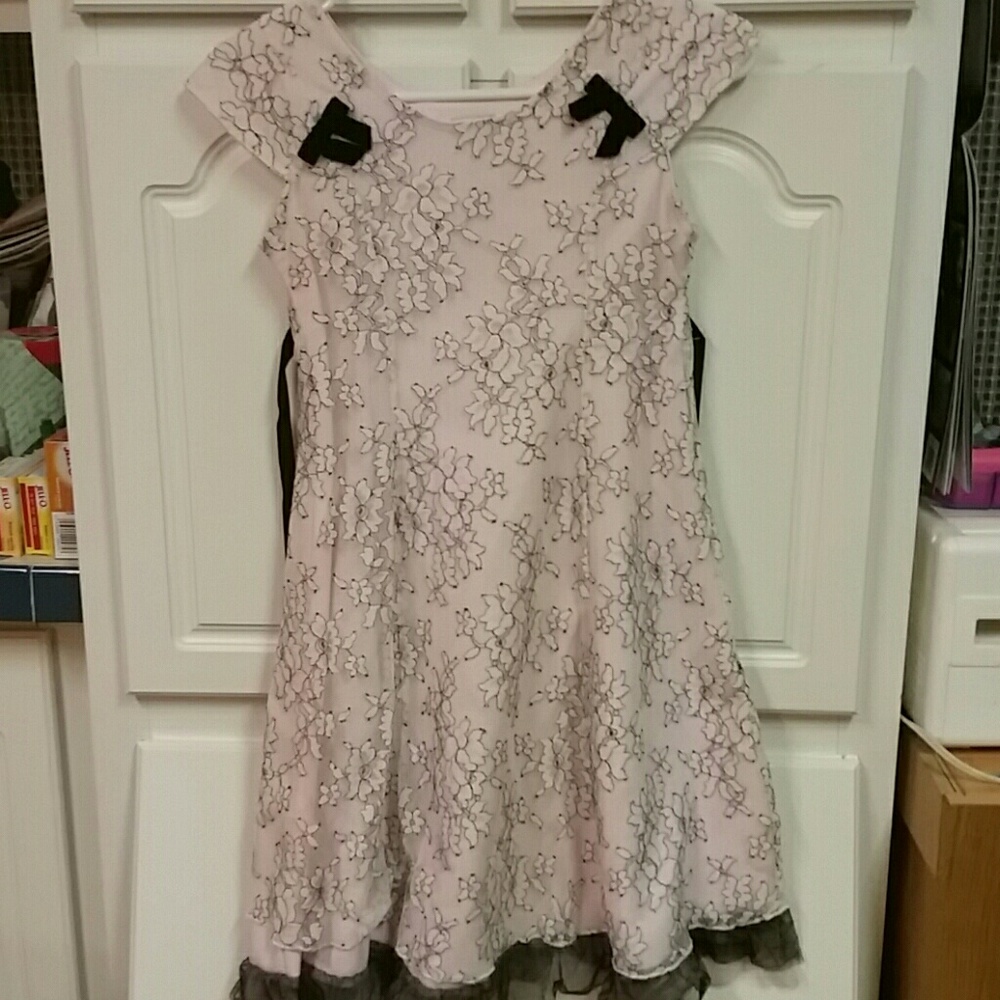 Young girls dress