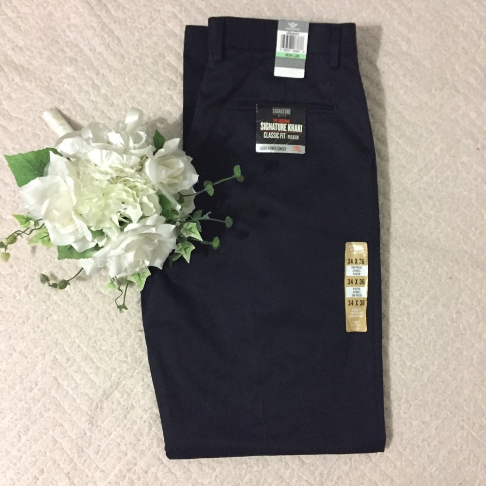 NWT Dockers Classic Fit Dress Pants