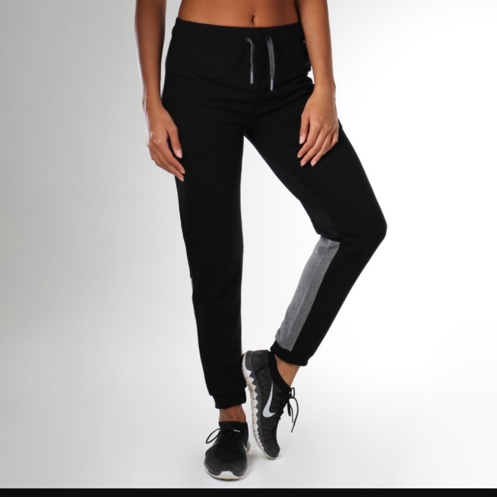 NWT gymshark Impulse Joggers
