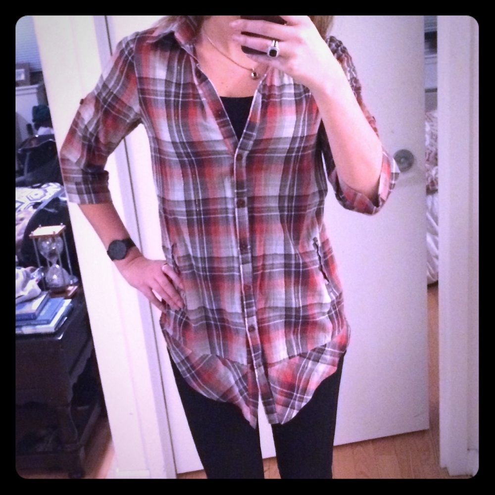 Romeo & Juliet Couture plaid button down shirt
