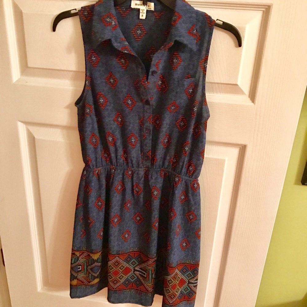 Sleeveless collared dress