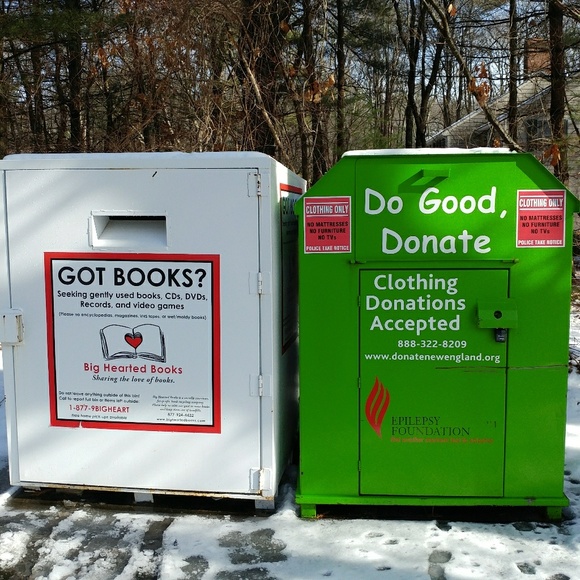 Meet your Posher, Beth. We are smoke and pet free. - Picture 5 of 8