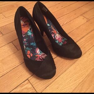Black heels