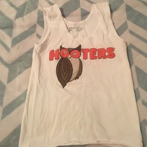 Hooters outfit